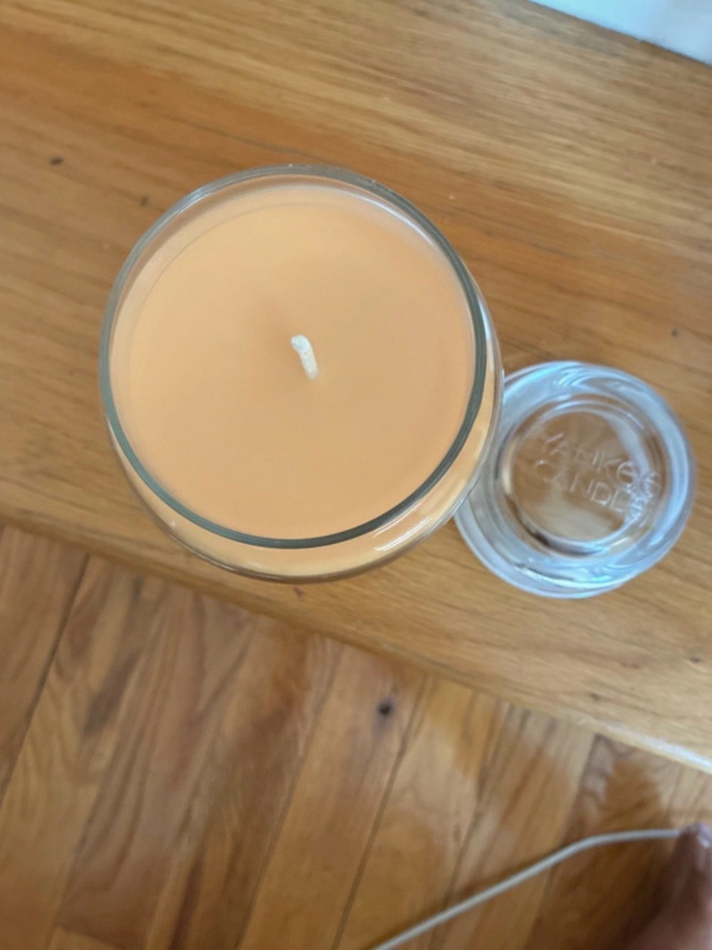 Yankee Candle Golden Honey - Picture 3 of 4